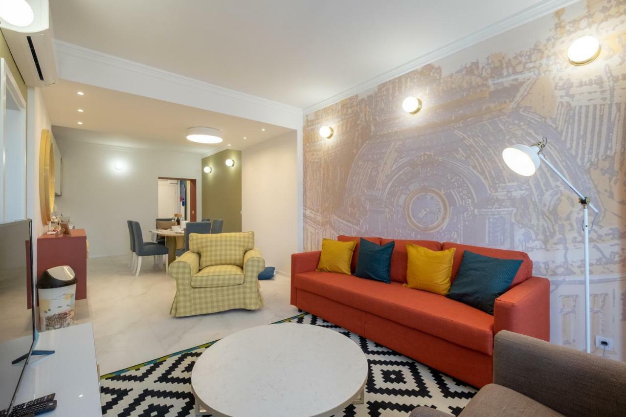 Vitosha Blvd 3-Bedroom, 2-Bathroom Lux Suite Sófia Exterior foto