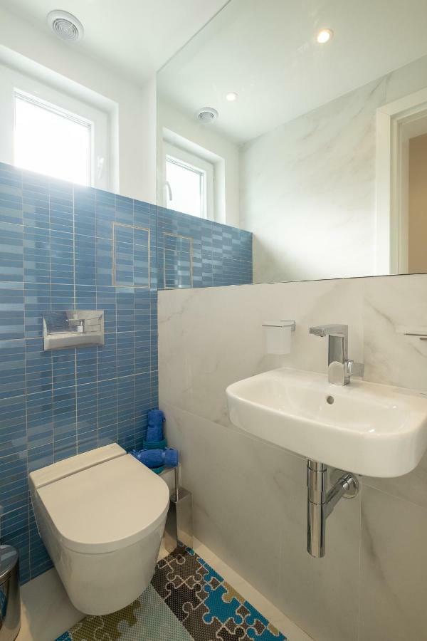 Vitosha Blvd 3-Bedroom, 2-Bathroom Lux Suite Sófia Exterior foto